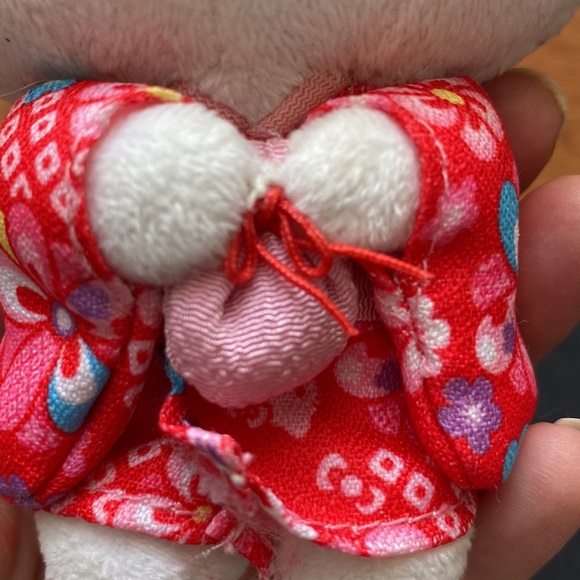 Hello Kitty Plush - Picture 4 of 5